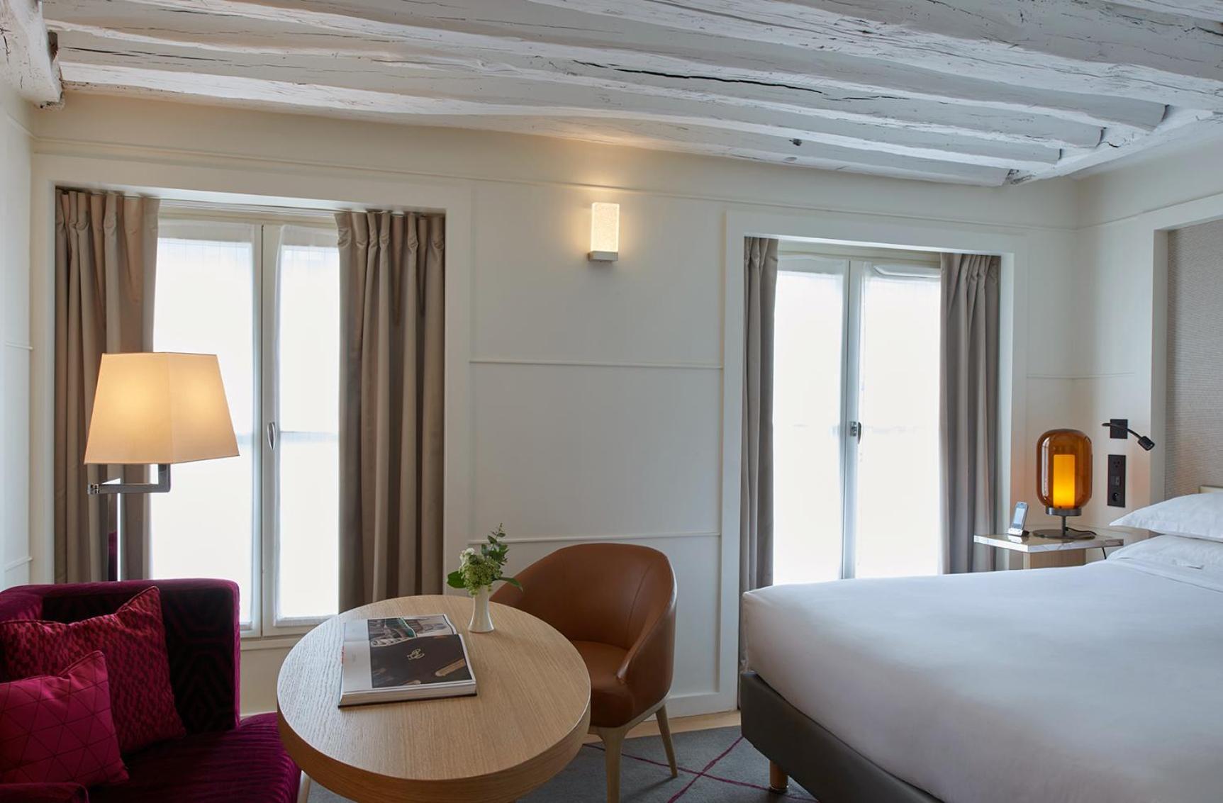 Superior Queen Room,1709814850:JPEG